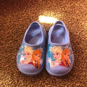 Disney frozen crocs
